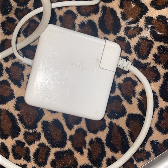 MacBook Pro 15 inch Core Duo Silver - Picture 6 of 12